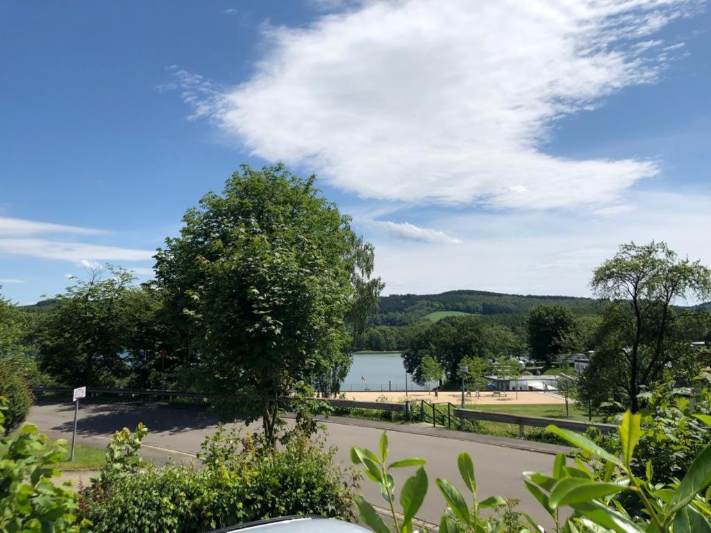 Andinas Fewo - Wunderschoener Ausblick Auf Den See Olpe Exterior photo